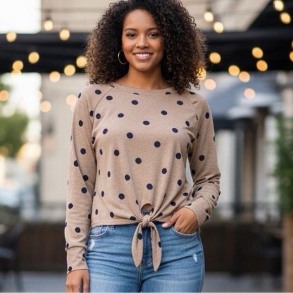 Perch By Blu Pepper Tops - 64.perch by blu pepper 1XL mocha beige heather navy polka dot tie front top NWOT